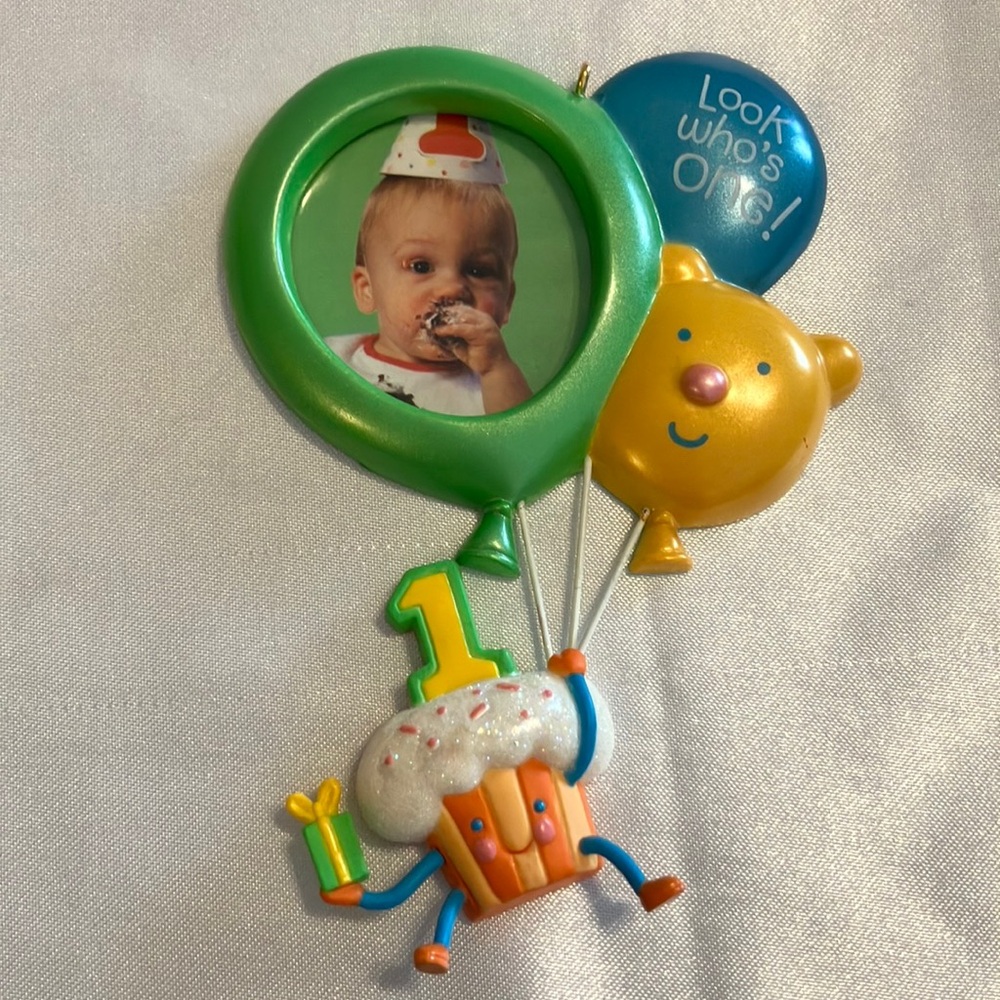 Hallmark Baby’s First Birthday Balloon Photo Frame Ornament